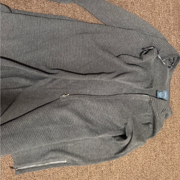 Elegant Gray Women's Cardigan - Picture 4 of 6